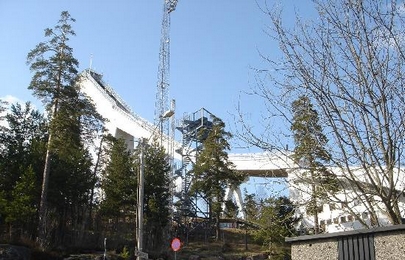 賀美高倫滑雪跳台 (Holmenkollens Ski Jump Tower)