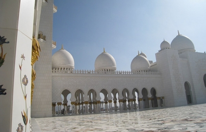 白色清真寺 (Sheikh Zayed Mosque)